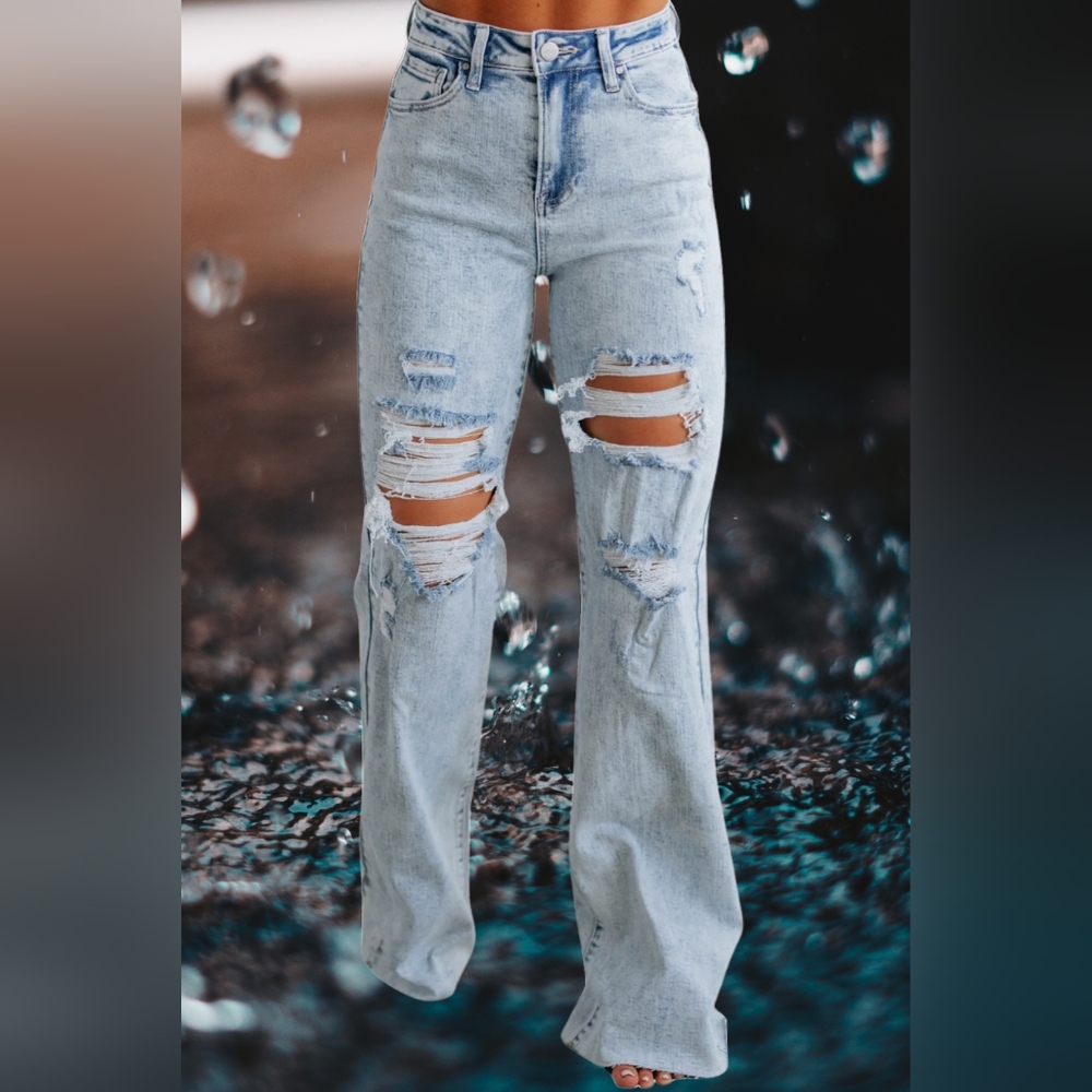 ✨️ NEW - Georgia Risen Jeans - Light Wash
